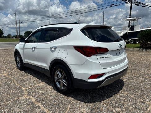 Used 2017 Hyundai Santa Fe Sport w/ 2.4L Tech Package 04 FWD image 3