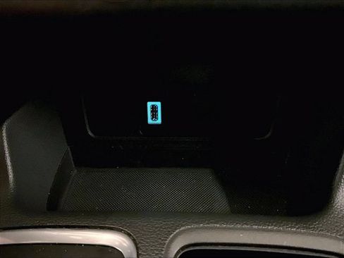 Used 2017 Ford Escape Titanium w/ Equipment Group 301A AWD/4WD image 32