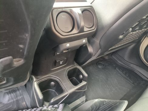 Used 2020 Jeep Gladiator Rubicon AWD/4WD image 28