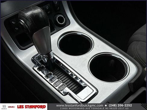 Used 2011 GMC Acadia SLE image 30