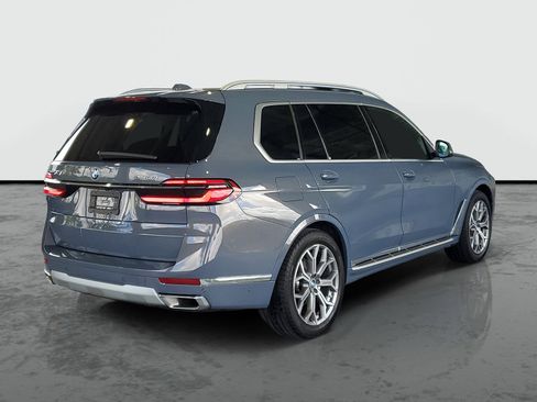 Used 2026 BMW X7 xDrive40i AWD/4WD image 2