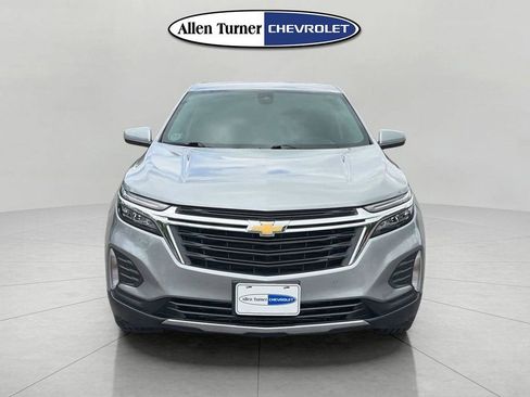 Used 2024 Chevrolet Equinox LT AWD/4WD image 2