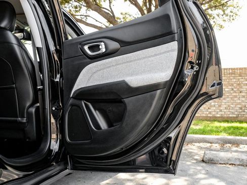 Used 2022 Jeep Compass Latitude image 55