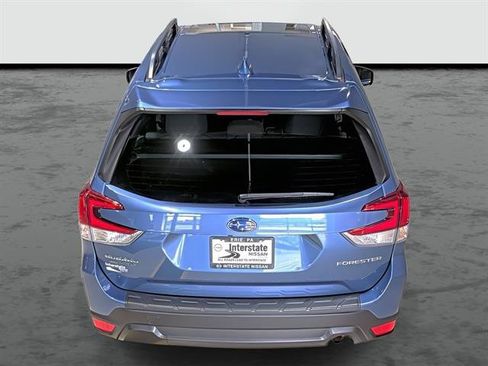 Used 2023 Subaru Forester Premium AWD/4WD image 3