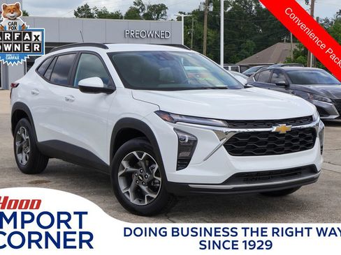 Used 2025 Chevrolet Trax LT w/ LT Convenience Package FWD image 1