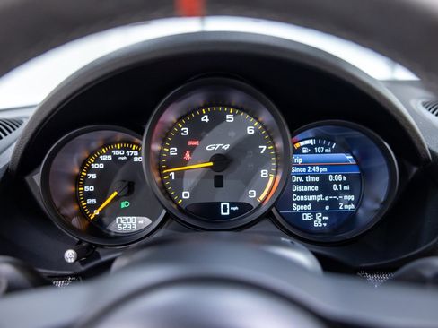 Used 2021 Porsche 718 Cayman GT4 image 33