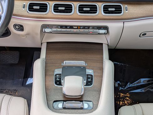 Used 2020 Mercedes-Benz GLS 450 4MATIC w/ Convenience Package image 22