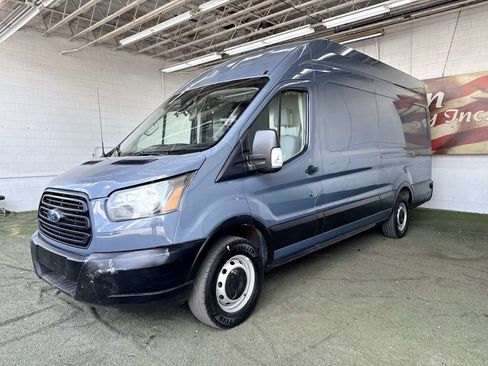 Used 2019 Ford Transit 250 148 High Roof Extended image 4
