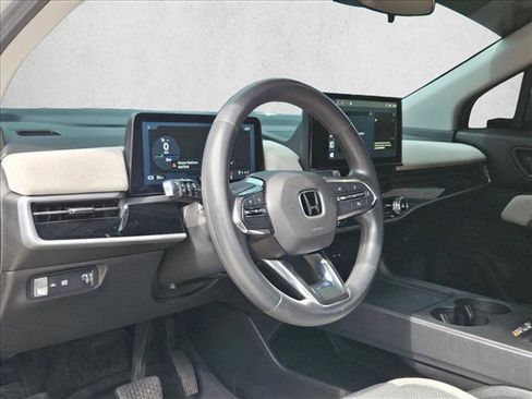 Used 2024 Honda Prologue EX image 9