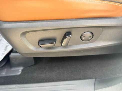 Used 2023 Nissan Pathfinder Platinum w/ Cargo Package image 11