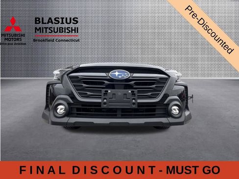 Used 2023 Subaru Outback Premium AWD/4WD image 39