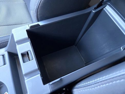 Used 2024 Subaru Crosstrek 2.0i Premium image 12