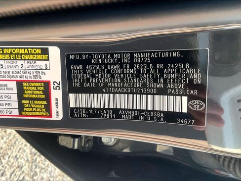 Used 2026 Toyota Camry SE FWD image 34