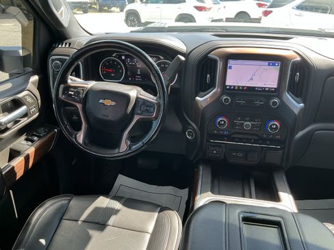 Certified 2022 Chevrolet Silverado 2500 High Country w/ Z71 Off-Road Package AWD/4WD image 6