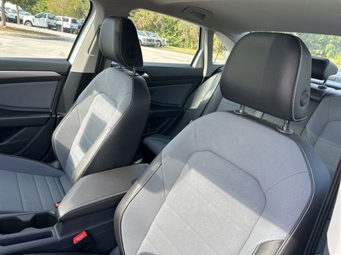 New 2026 Volkswagen Jetta SE FWD image 23