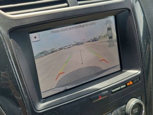 Used 2019 Ford Explorer XLT w/ Equipment Group 202A FWD image 29