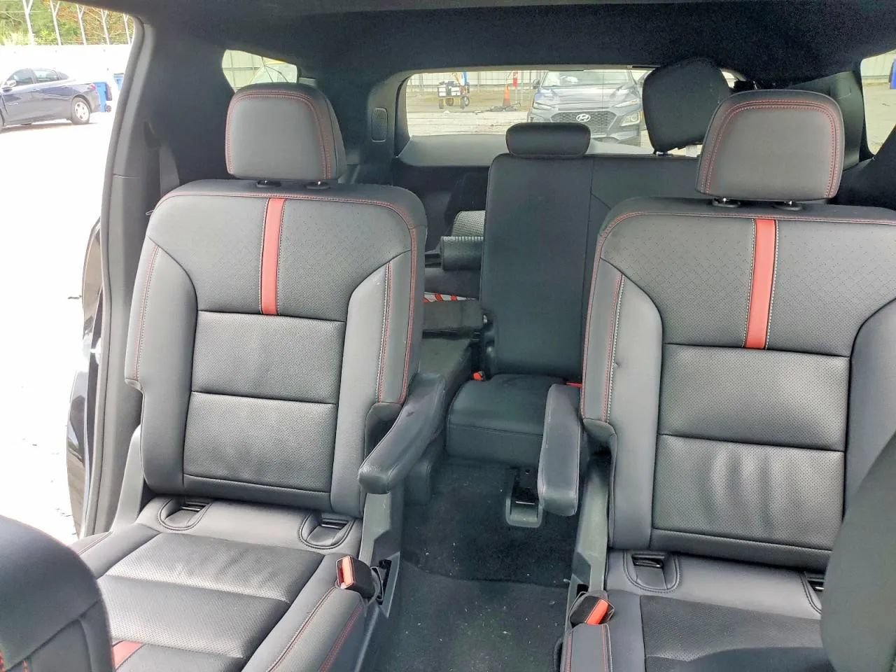 Used 2024 Chevrolet Traverse RS AWD/4WD image 10