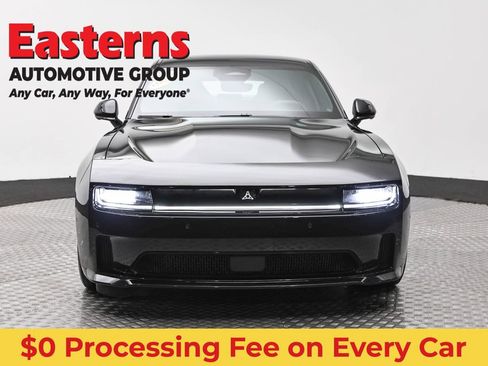 Used 2024 Dodge Charger Daytona Scat Pack w/ Plus Group AWD/4WD image 2