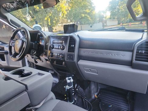 Used 2017 Ford F350 XL w/ Power Equipment Group AWD/4WD image 40