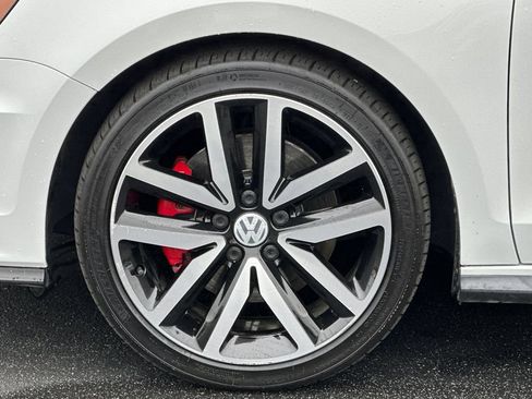Used 2018 Volkswagen Jetta GLI FWD image 26