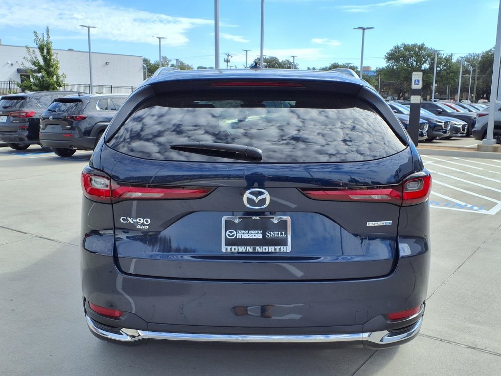 Used 2024 MAZDA CX-90 Plug-In Hybrid w/ Premium Plus AWD/4WD image 4