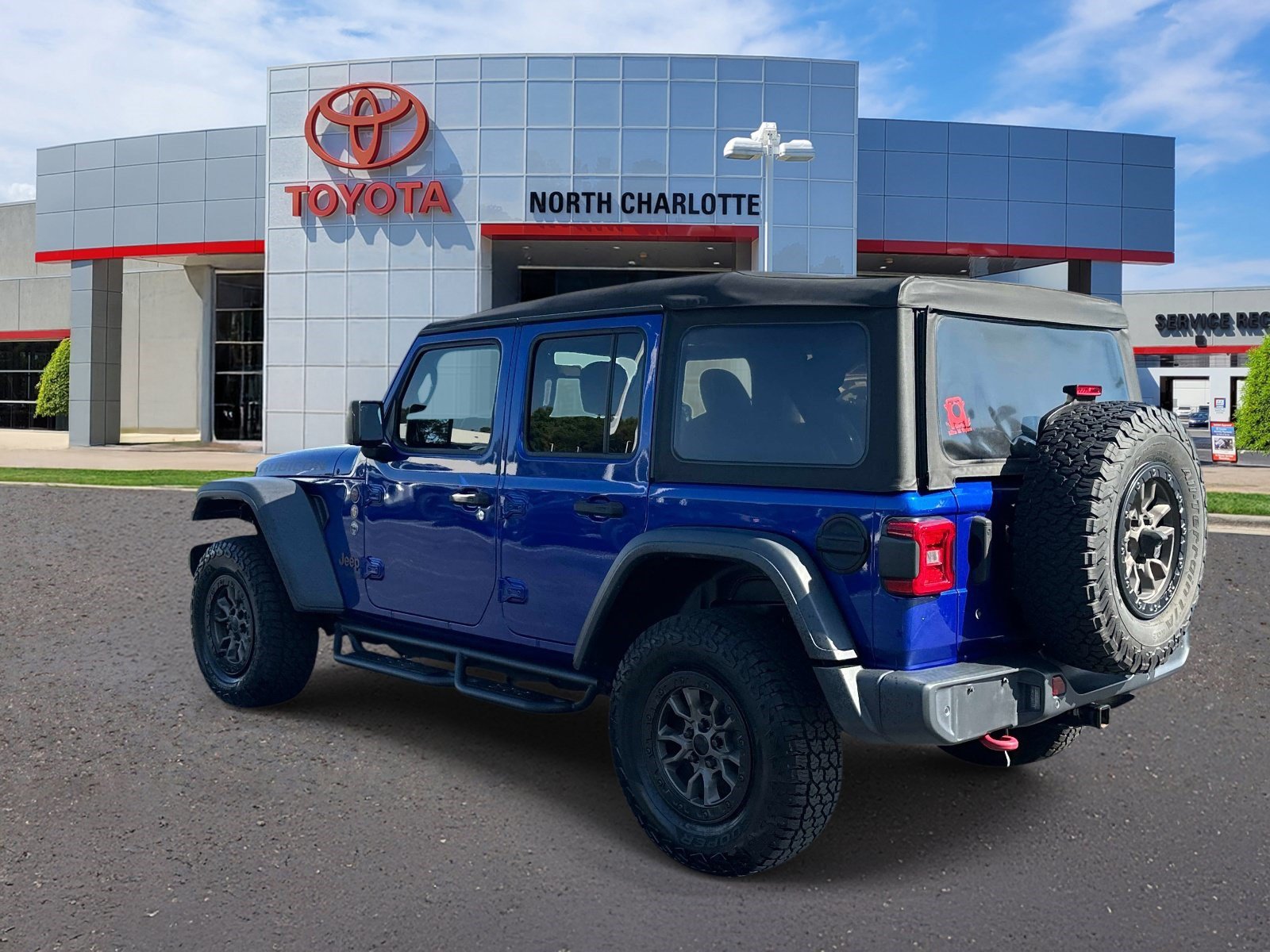 Used 2020 Jeep Wrangler Unlimited Rubicon w/ LED Lighting Group AWD/4WD image 4