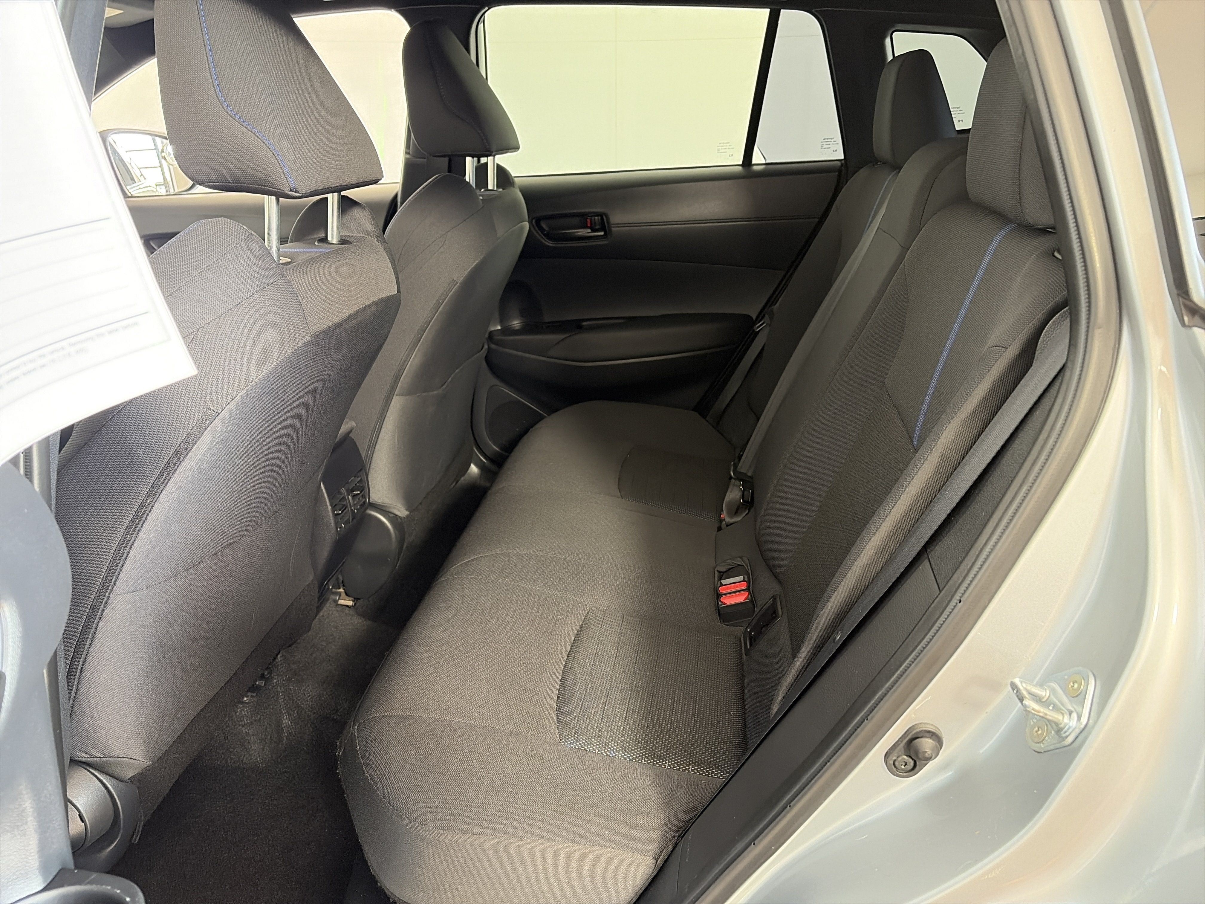Used 2025 Toyota Corolla Cross AWD Hybrid image 7