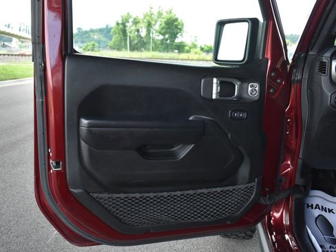 Used 2021 Jeep Wrangler Unlimited Sport AWD/4WD image 12