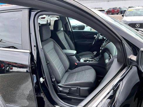 Used 2022 Chevrolet Equinox LT image 11