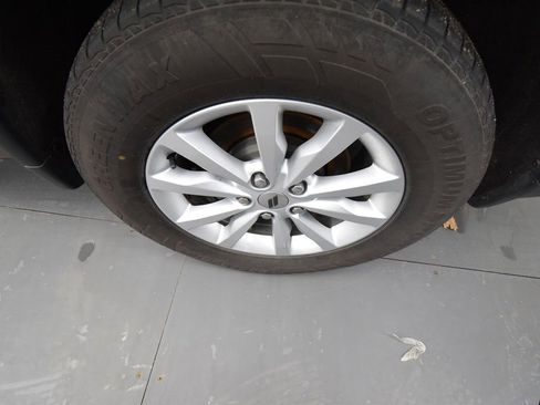 Used 2023 Dodge Durango SXT Launch Edition image 9