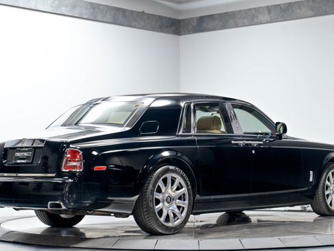 Used 2013 Rolls-Royce Phantom Sedan RWD image 18