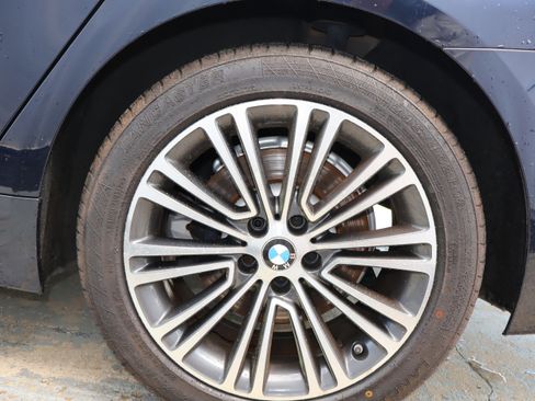 Used 2019 BMW 530i w/ Convenience Package image 22