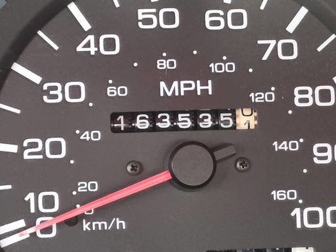 Used 1993 Nissan Pickup SE image 14