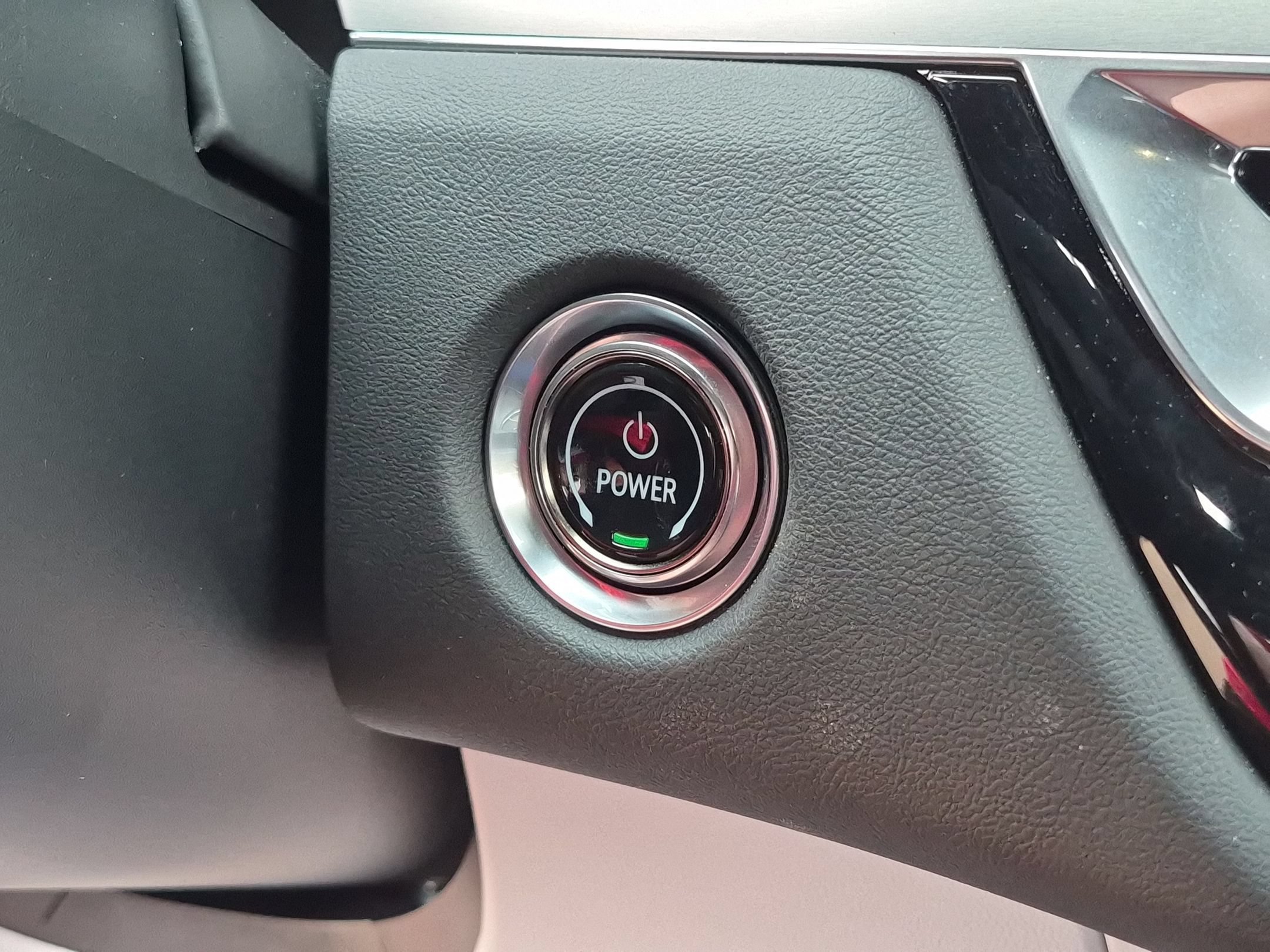 Certified 2024 Cadillac Lyriq Sport AWD/4WD image 16