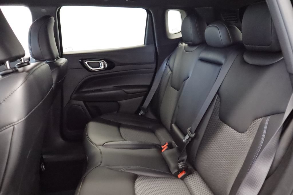 New 2026 Jeep Compass Latitude AWD/4WD image 17