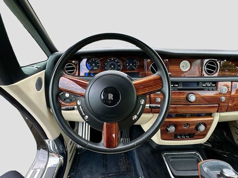Used 2009 Rolls-Royce Phantom Drophead Coupe RWD image 11