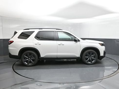 New 2026 Honda Pilot Sport image 11