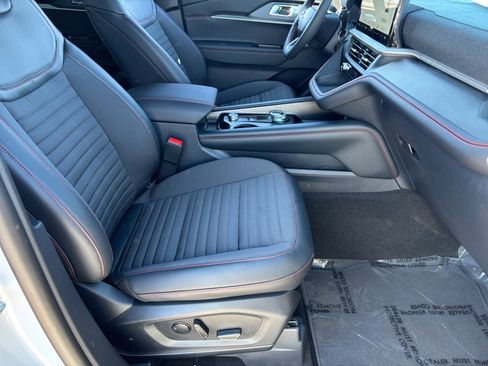 New 2026 Ford Explorer ST-Line w/ ST-Line Street Pack image 19