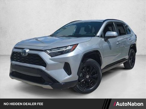 Certified 2024 Toyota RAV4 SE AWD/4WD image 1