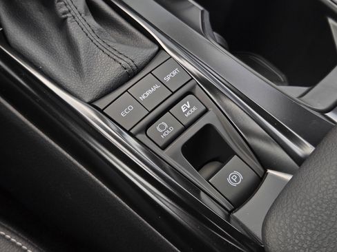 Used 2026 Toyota Camry SE FWD image 17