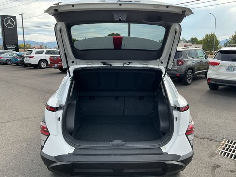 Used 2024 Hyundai Kona SEL FWD image 24