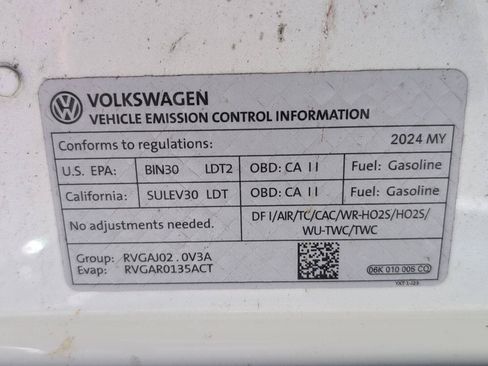 Used 2024 Volkswagen Tiguan SEL R-Line AWD/4WD image 23