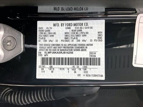 Used 2024 Lincoln Nautilus Reserve image 35