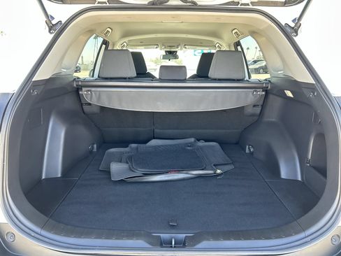 Used 2025 Toyota RAV4 XLE FWD image 20