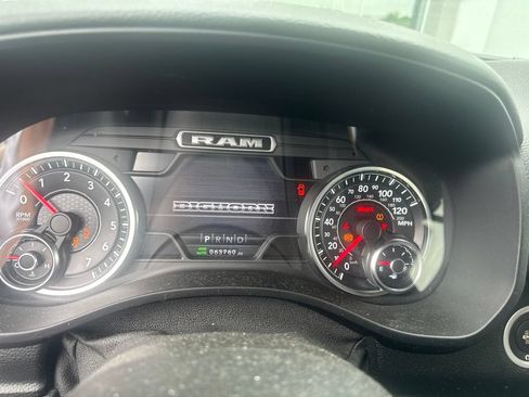 Used 2021 RAM 1500 Big Horn AWD/4WD image 2