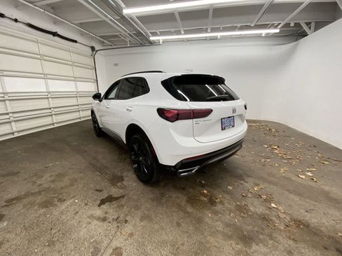 Used 2025 Buick Envision Sport Touring image 4