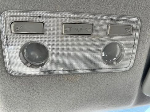 Used 2017 Toyota Yaris L w/ Carpet Mat Package image 20