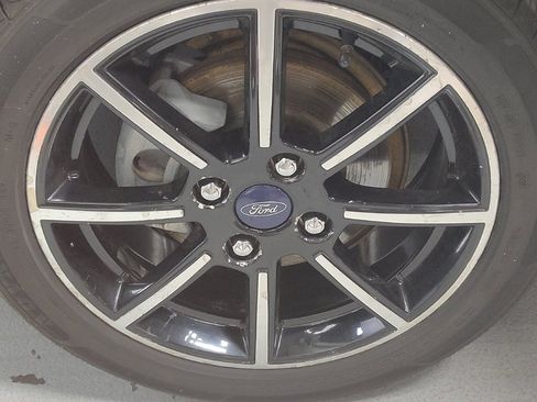 Used 2016 Ford Fiesta SE w/ Equipment Group 201A FWD image 31