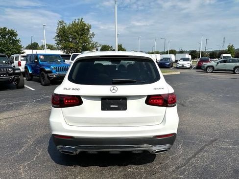 Used 2021 Mercedes-Benz GLC 300 4MATIC image 12