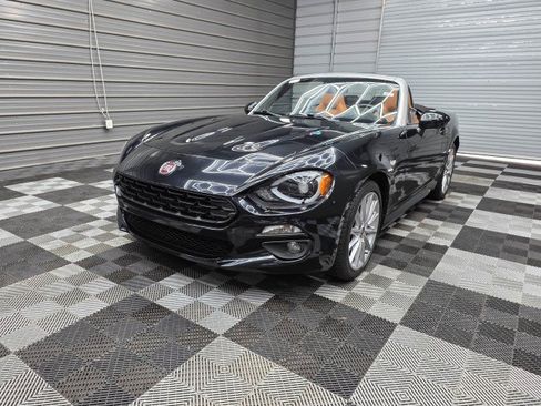 Used 2017 FIAT 124 Spider Lusso RWD image 37